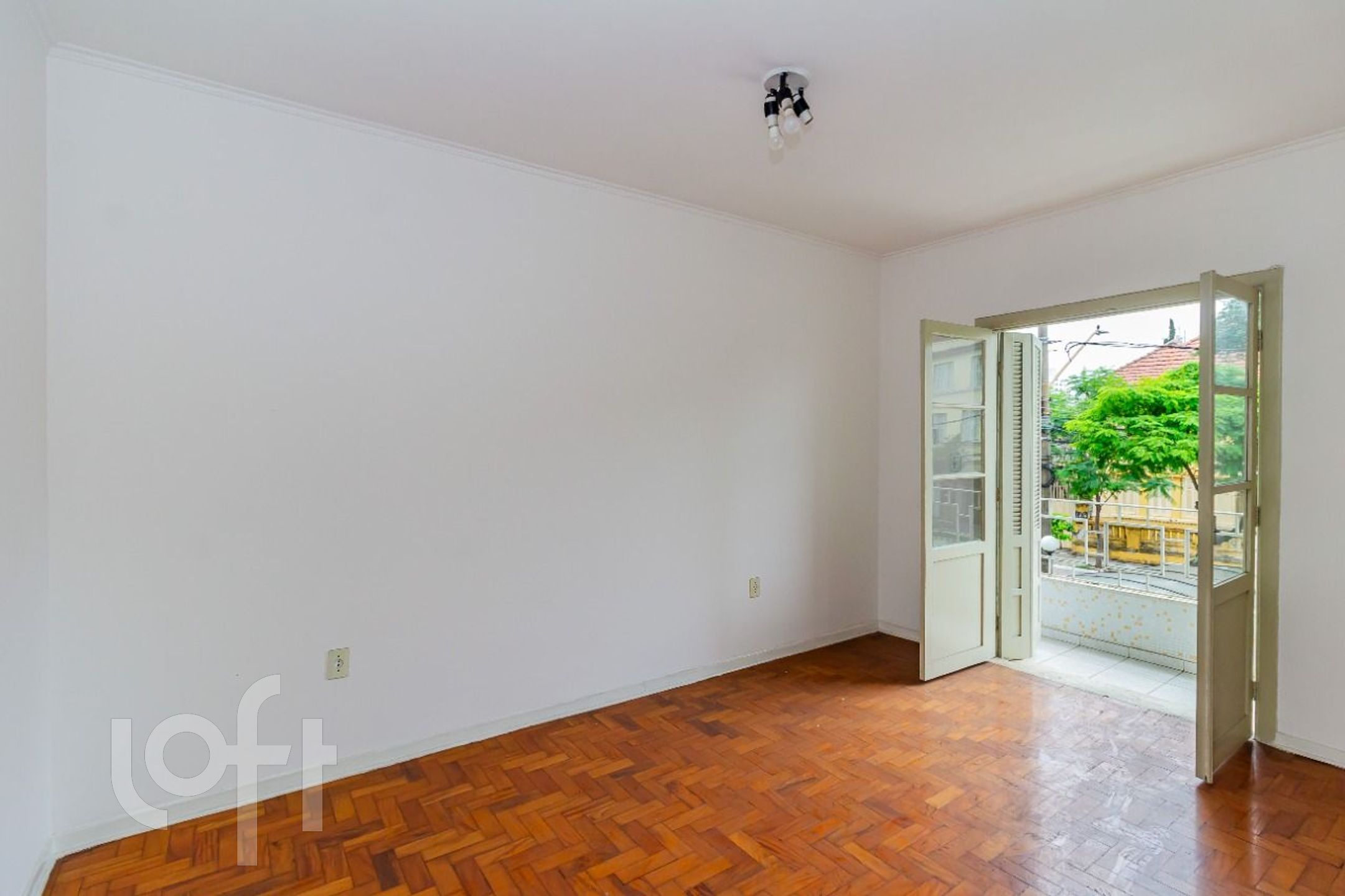 Apartamento à venda em Cambuci com 129 m², 0 quart