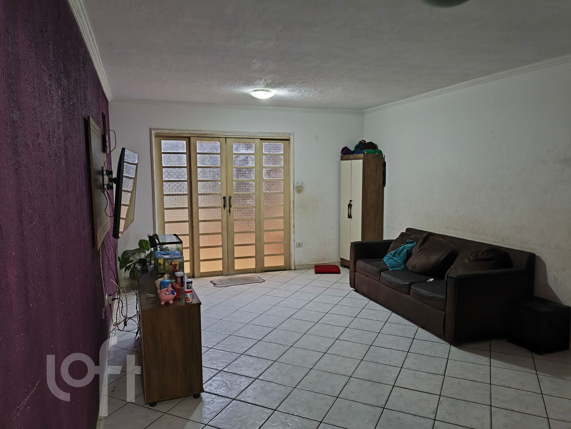 Casa à venda com 2 quartos, 73m² - Foto 1