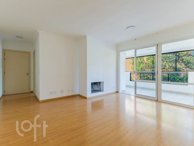 Apartamento com 110m², 3 dormitórios, 1 suíte, 2 vagas, Higienópolis em Porto Alegre