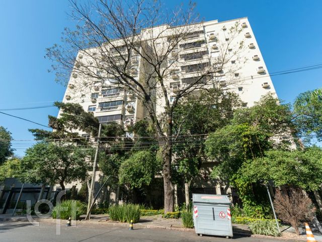 Apartamento com 110m², 3 dormitórios, 1 suíte, 2 vagas, Higienópolis em Porto Alegre