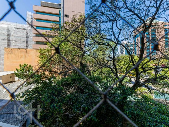 Apartamento com 110m², 3 dormitórios, 1 suíte, 2 vagas, Higienópolis em Porto Alegre