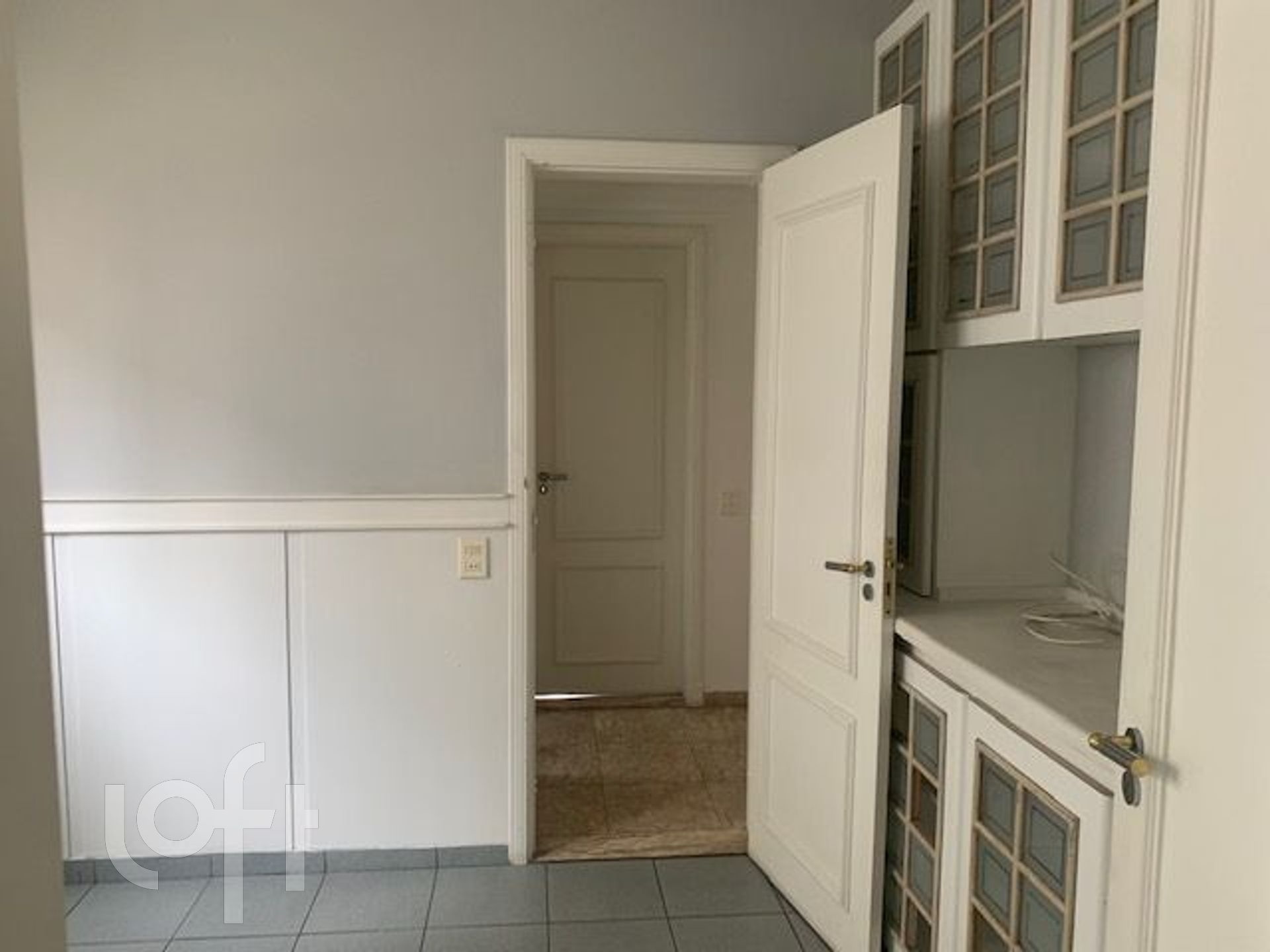 Apartamento à venda com 3 quartos, 197m² - Foto 7