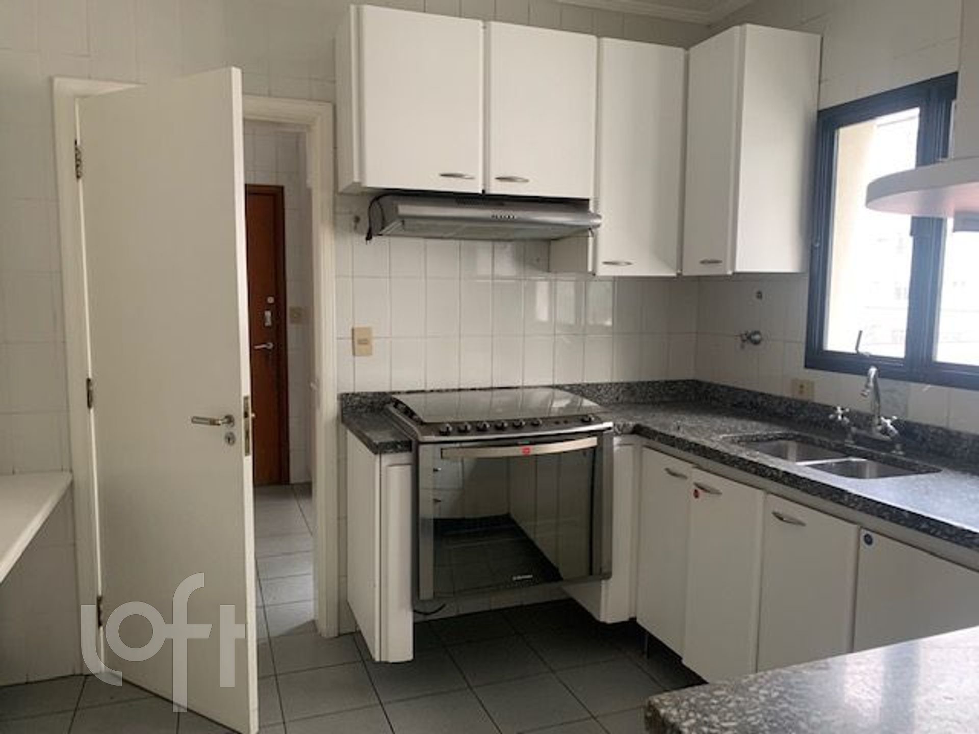 Apartamento à venda com 3 quartos, 197m² - Foto 8