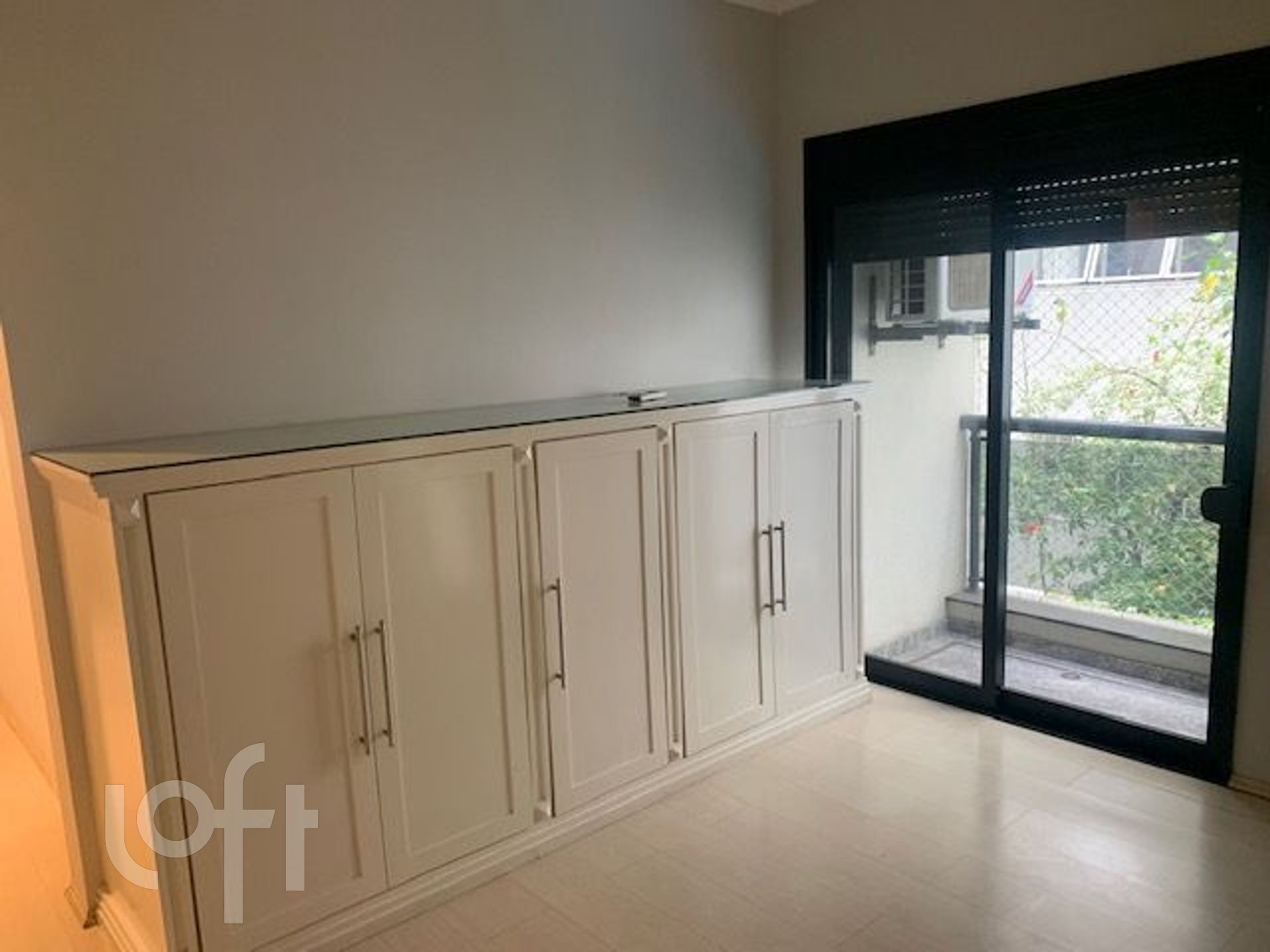 Apartamento à venda com 3 quartos, 197m² - Foto 19