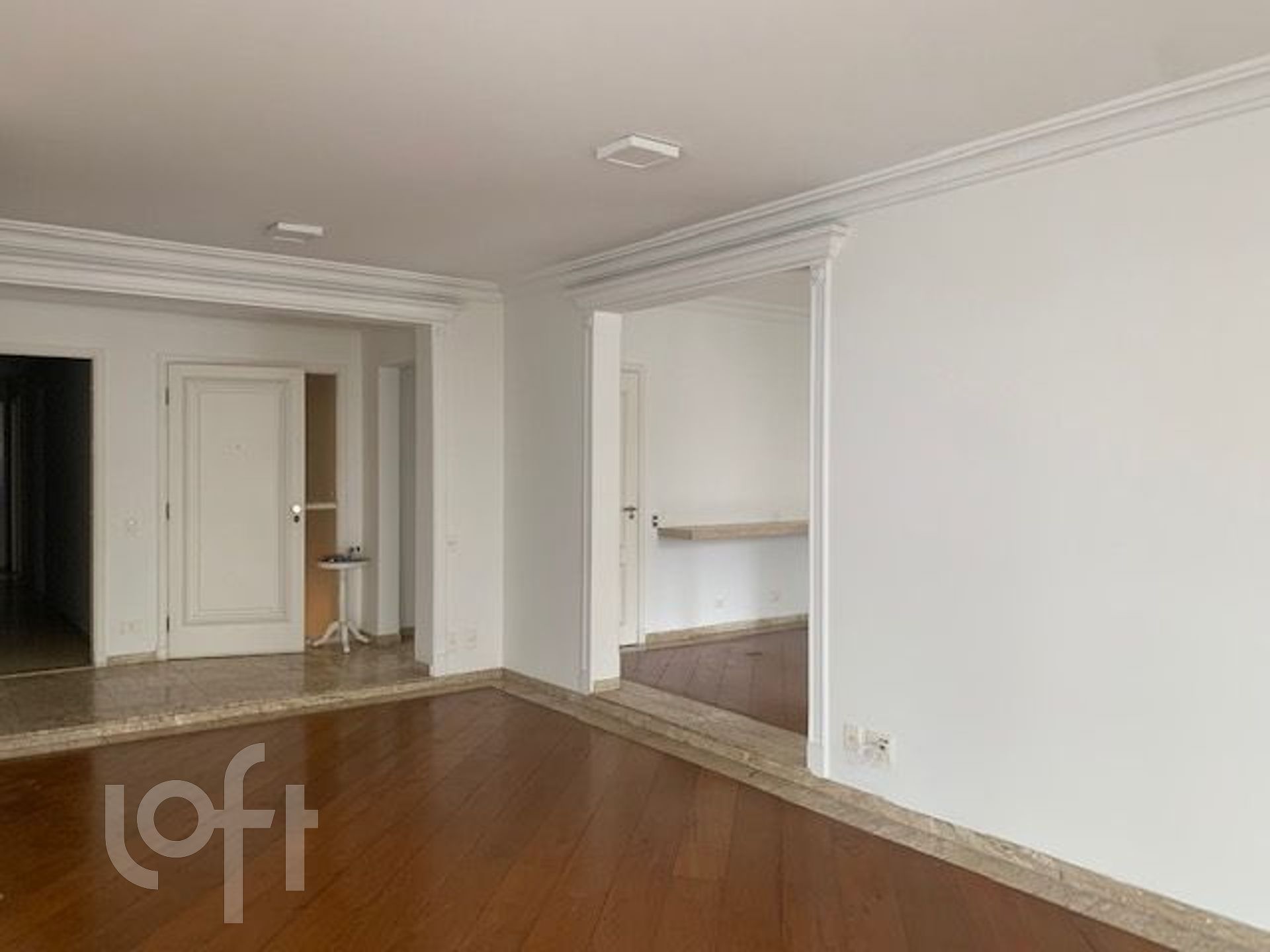 Apartamento à venda com 3 quartos, 197m² - Foto 3