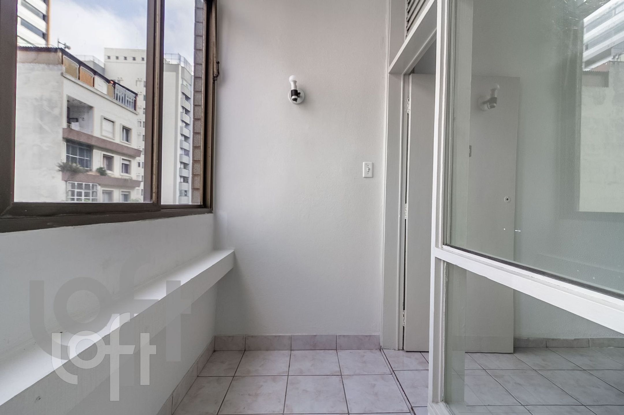 Apartamento à venda com 1 quarto, 40m² - Foto 8