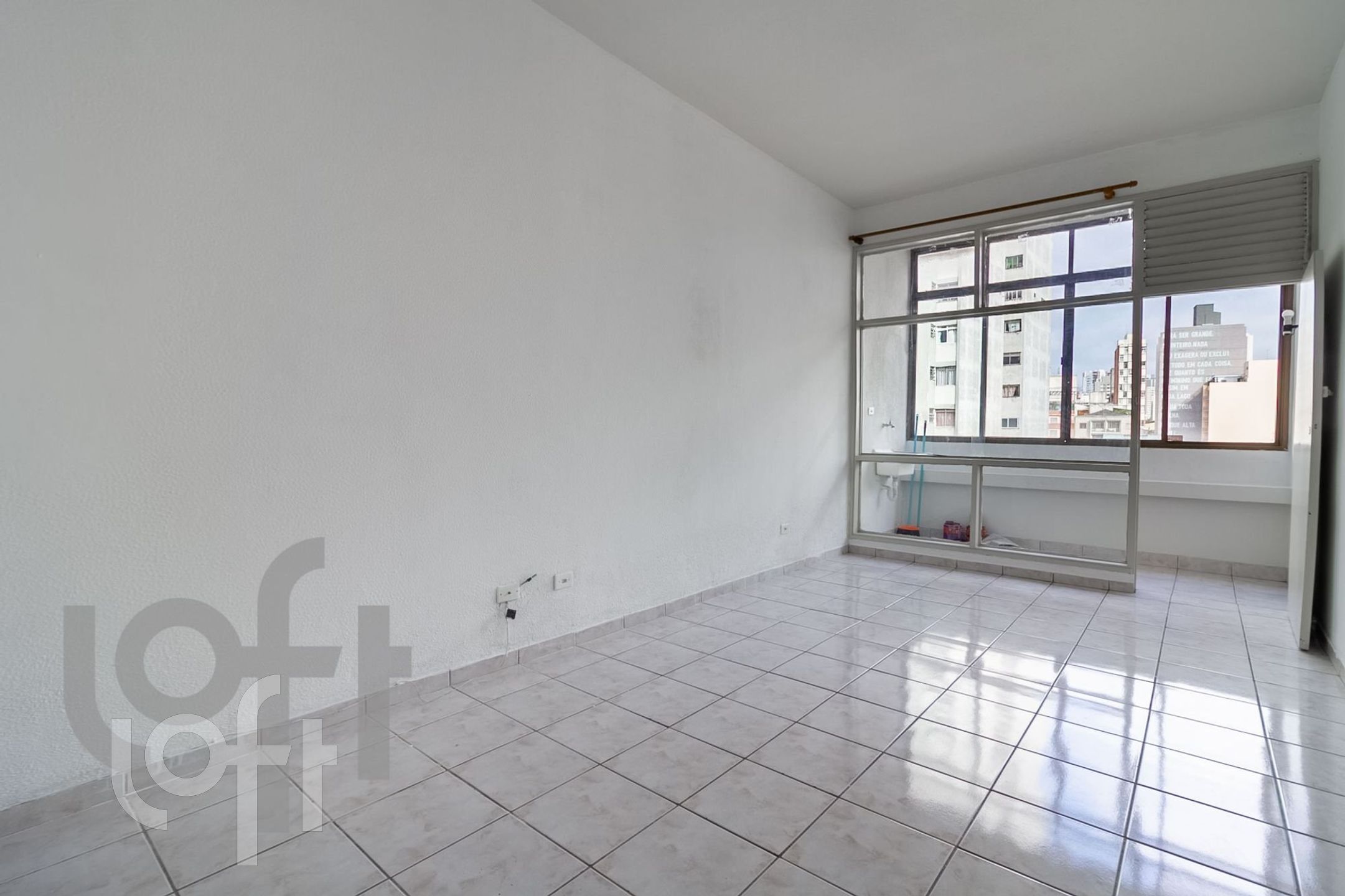 Apartamento à venda com 1 quarto, 40m² - Foto 15