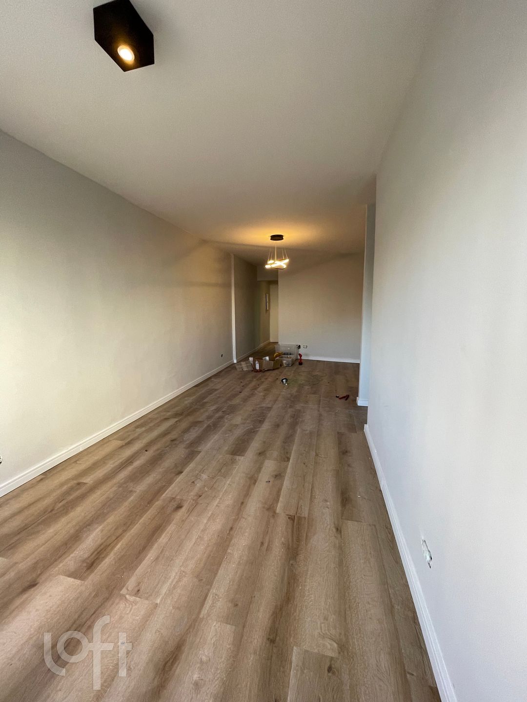 Apartamento à venda com 3 quartos, 78m² - Foto 2