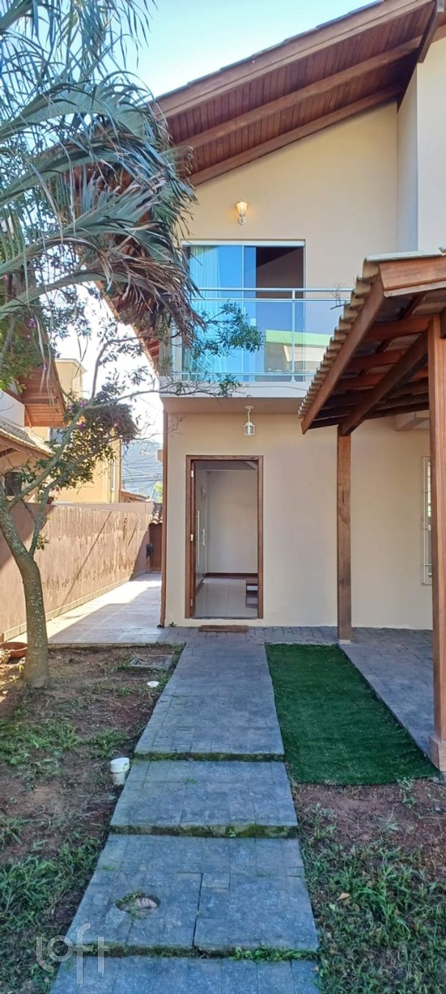 Casa Residencial com 123m², 2 quartos, no bairro Campeche Central em Florianópolis