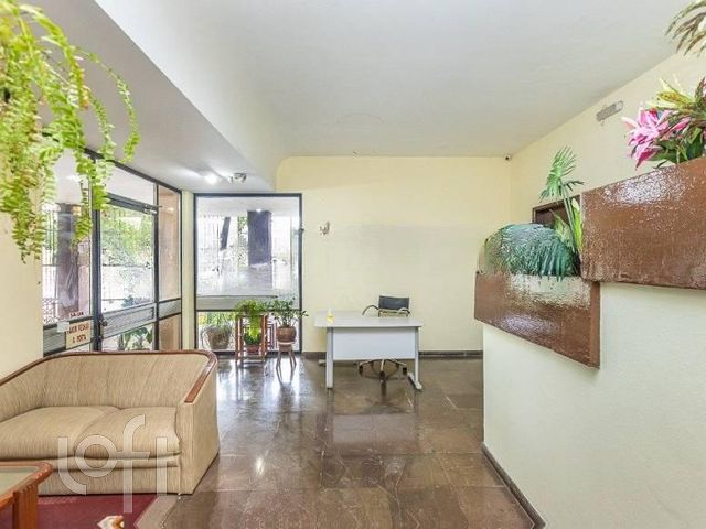 Apartamento com 78m², 2 dormitórios, 1 suíte, 1 vaga, Santa Cecília em Porto Alegre