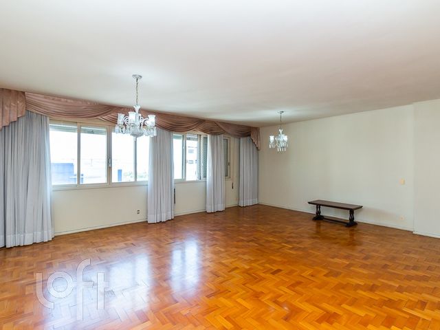 Apartamento com 168m², 3 dormitórios, 1 suíte, 1 vaga, Independência em Porto Alegre