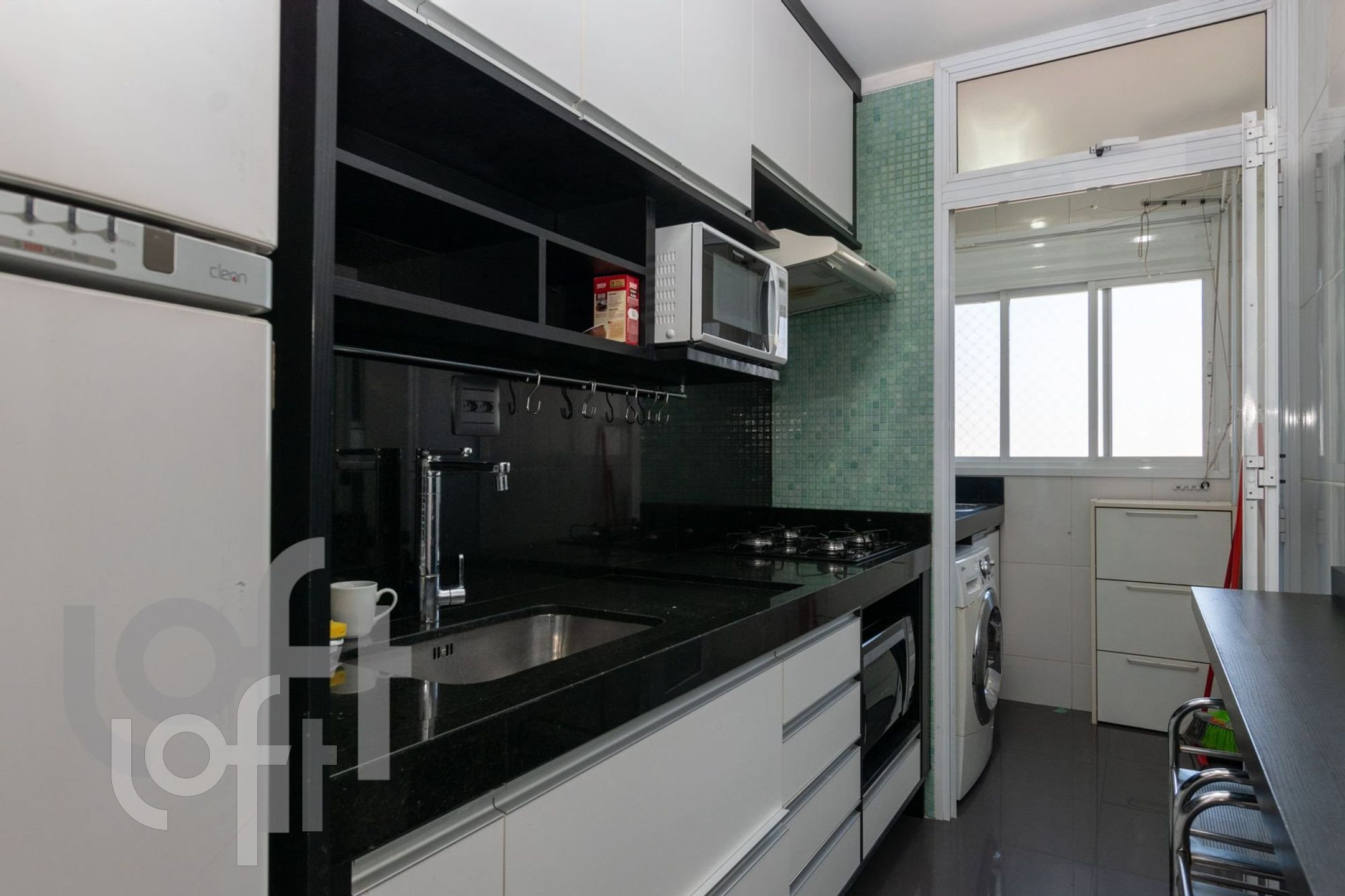 Apartamento à venda com 3 quartos, 74m² - Foto 28