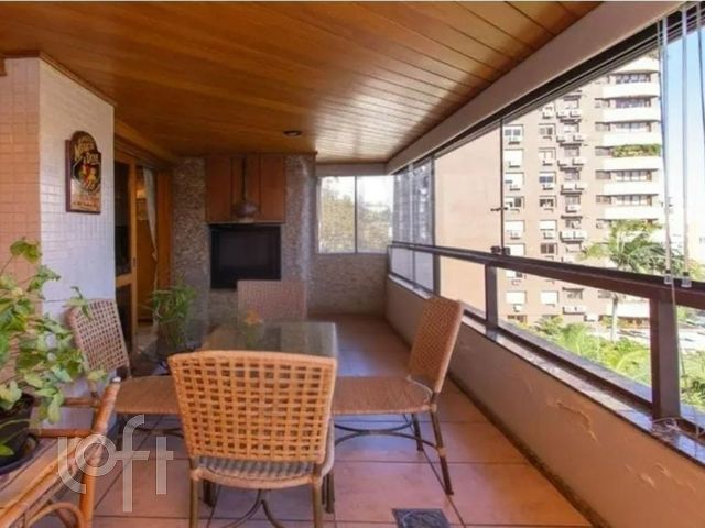 Apartamento com 166m², 3 dormitórios, 1 suíte, 2 vagas, Bela Vista em Porto Alegre