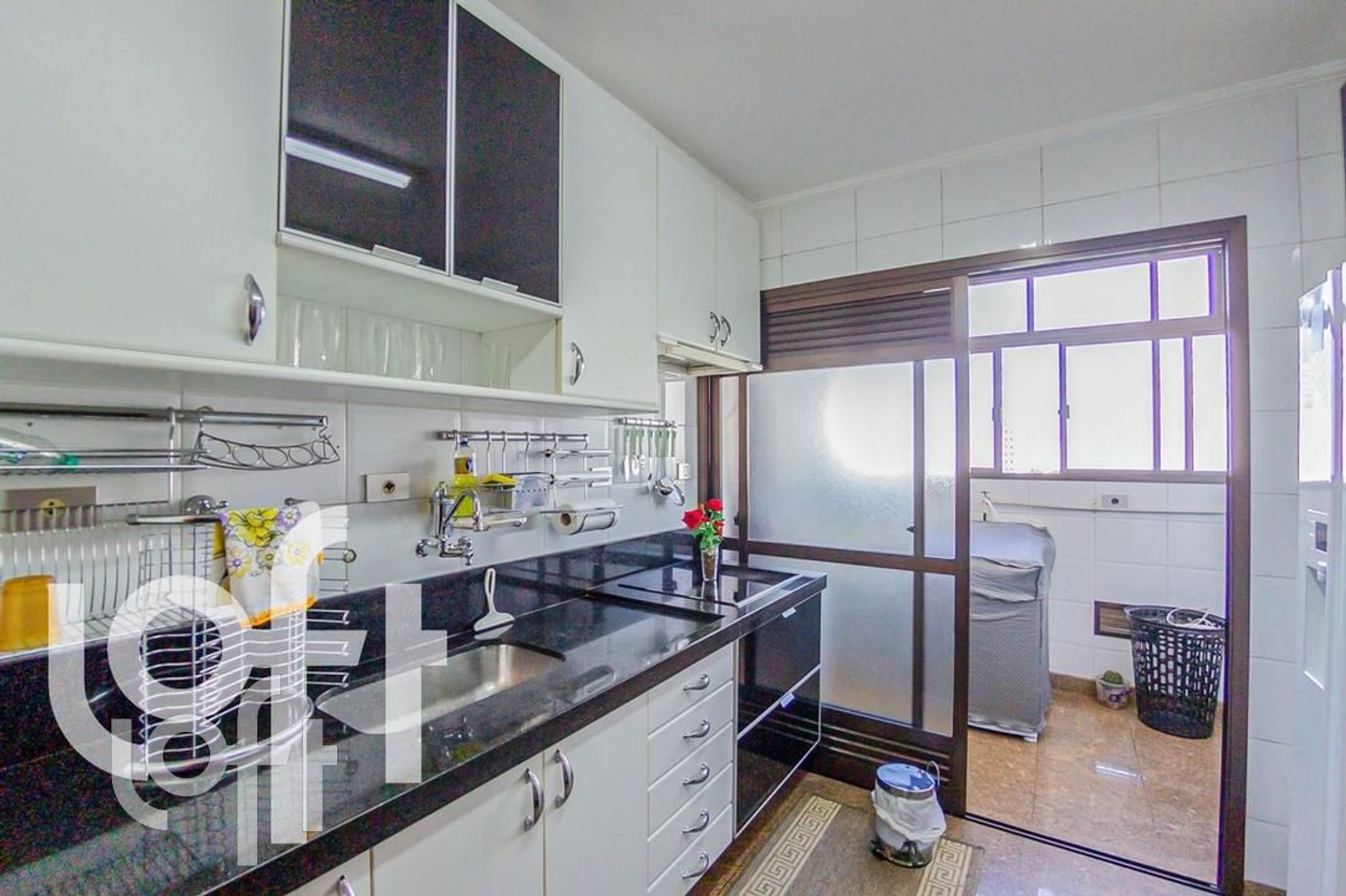 Apartamento à venda com 4 quartos, 240m² - Foto 9