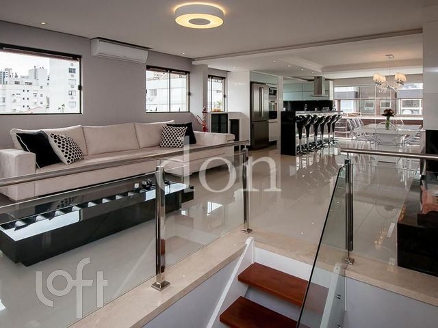 Apartamento com 284m², 3 dormitórios, 1 suíte, 2 vagas, Bela Vista em Porto Alegre