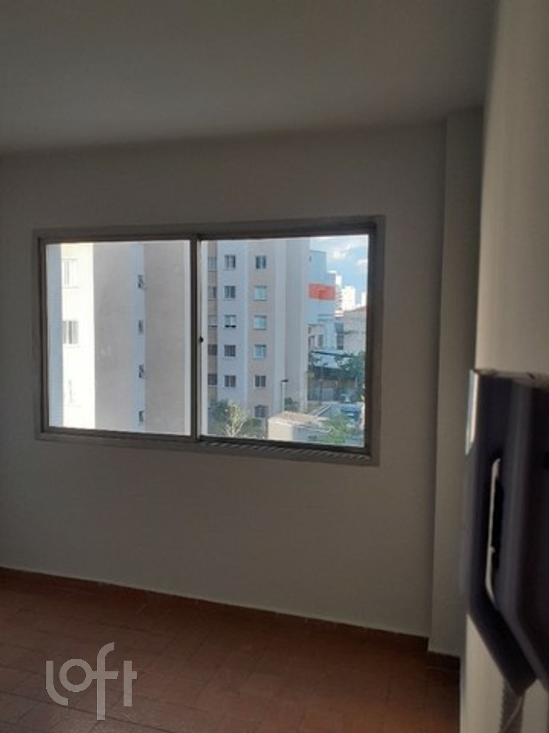 Apartamento à venda com 1 quarto, 77m² - Foto 3