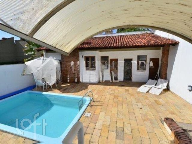 Casa com 223m², 4 dormitórios, 2 suítes, 3 vagas, Chácara das Pedras em Porto Alegre