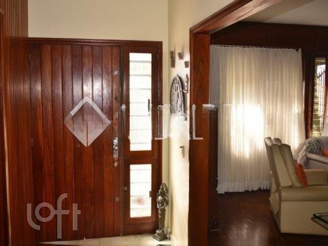 Casa com 223m², 4 dormitórios, 2 suítes, 3 vagas, Chácara das Pedras em Porto Alegre