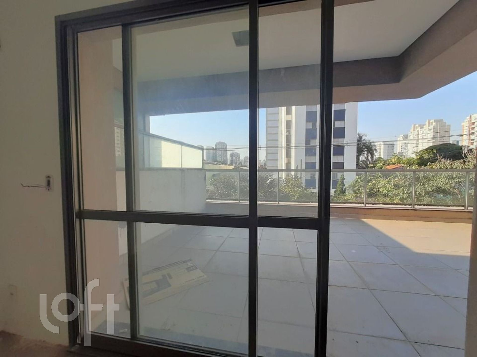 Apartamento à venda com 1 quarto, 67m² - Foto 2