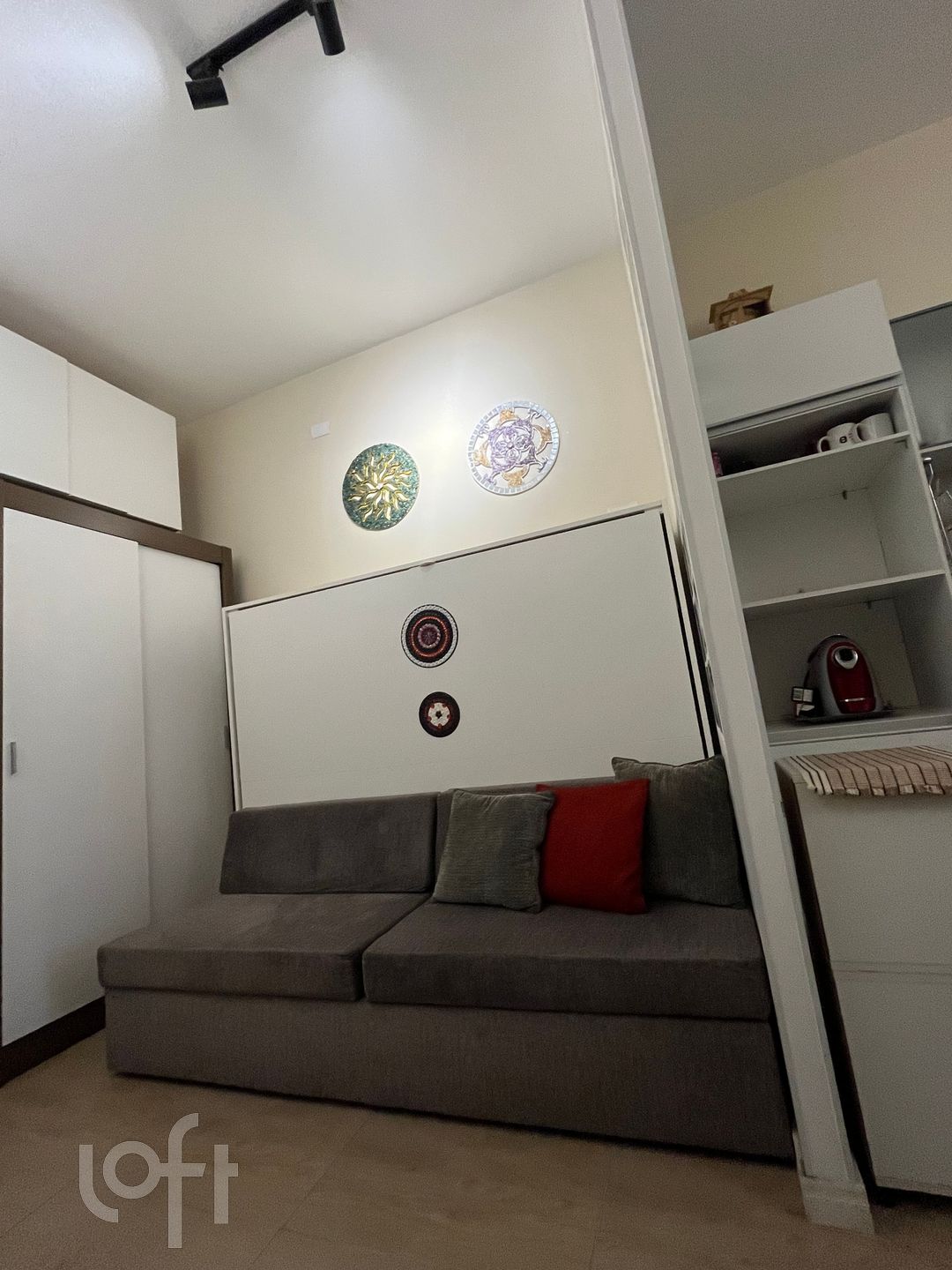 Apartamento à venda com 1 quarto, 25m² - Foto 2