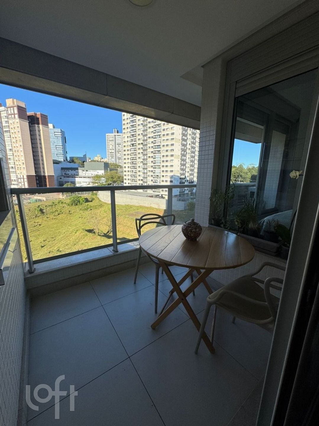 Apartamento com 54m², 1 dormitório, 1 vaga, Petrópolis em Porto Alegre