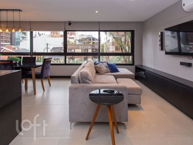 Apartamento com 107m², 2 dormitórios, 2 suítes, 3 vagas, Petrópolis em Porto Alegre