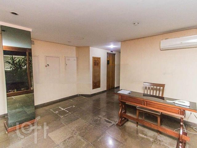 Apartamento com 260m², 3 dormitórios, 1 suíte, 2 vagas, Rio Branco em Porto Alegre