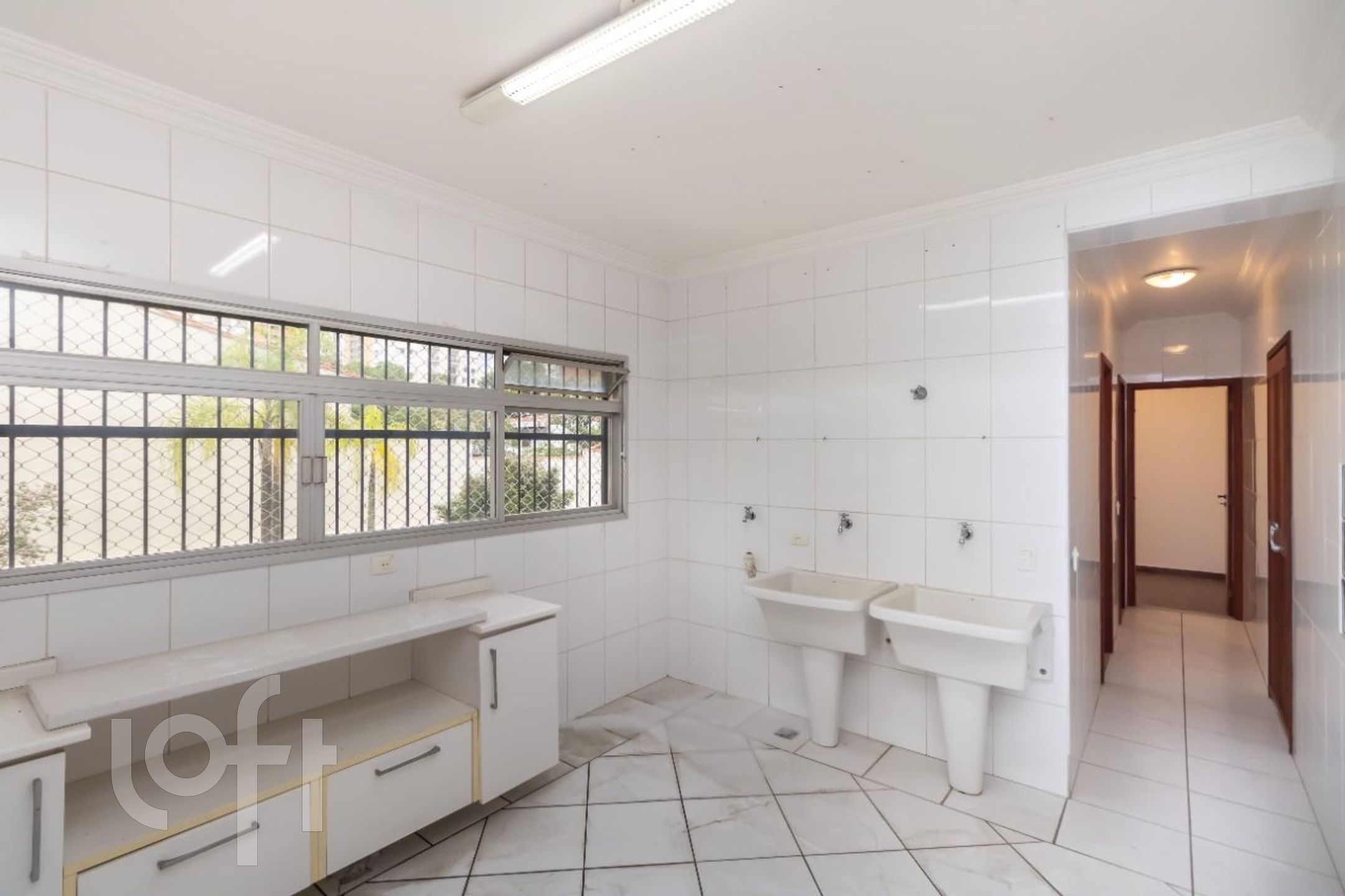 Apartamento à venda com 4 quartos, 320m² - Foto 7