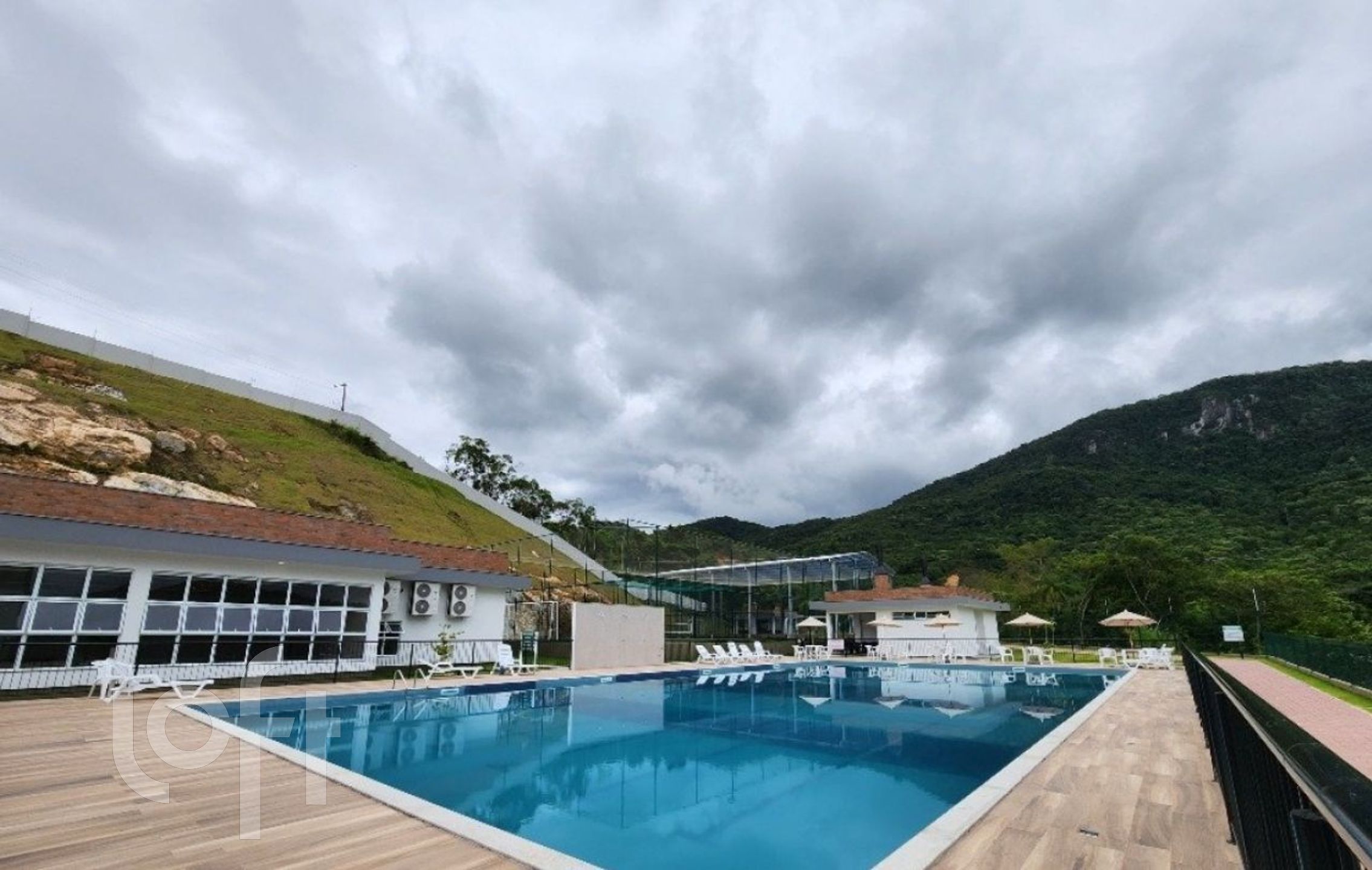 Apartamento à venda em Cidade Universitaria Pedra Branca com 57 m², 2 quartos, 1 suíte, 1 vaga