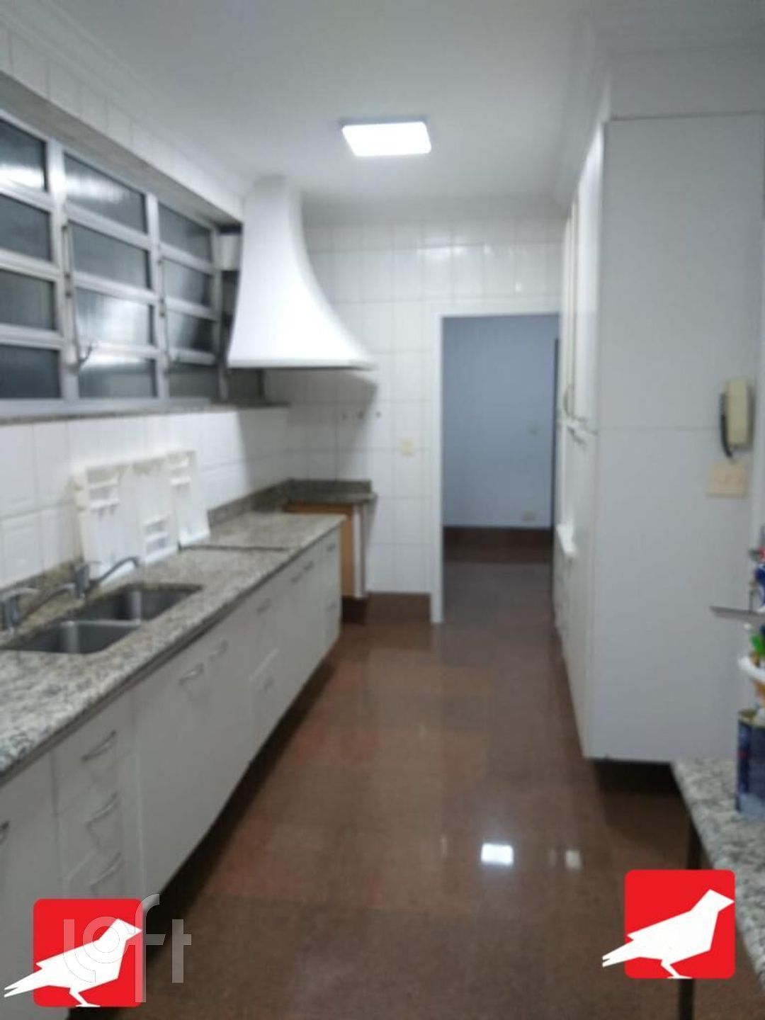 Apartamento à venda com 3 quartos, 250m² - Foto 4