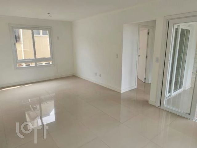 Apartamento com 122m², 3 dormitórios, 1 suíte, 2 vagas, Menino Deus em Porto Alegre