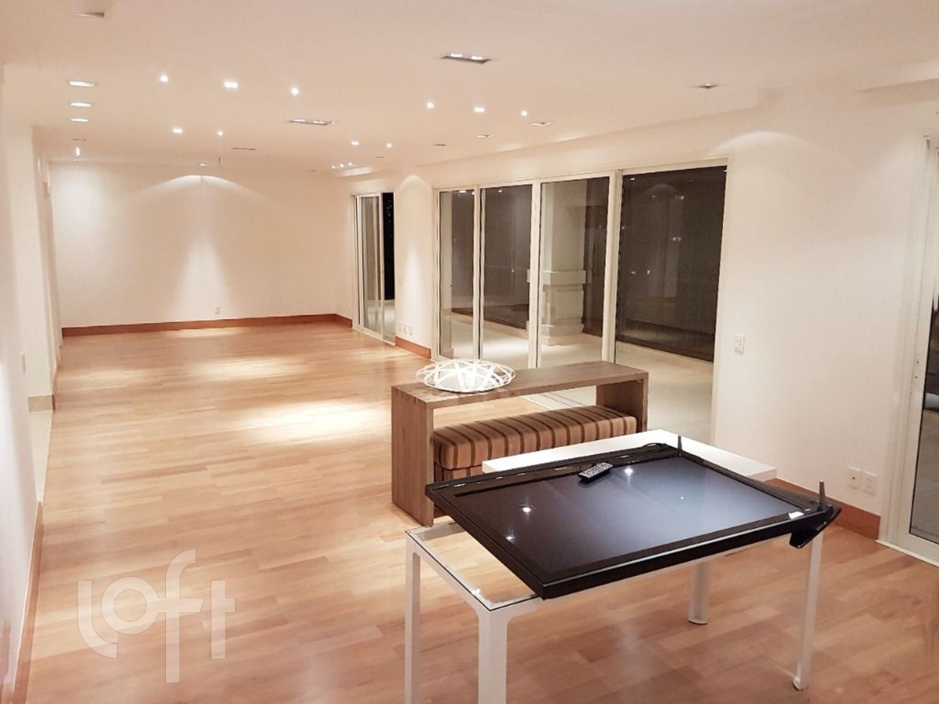 Apartamento à venda com 4 quartos, 316m² - Foto 3