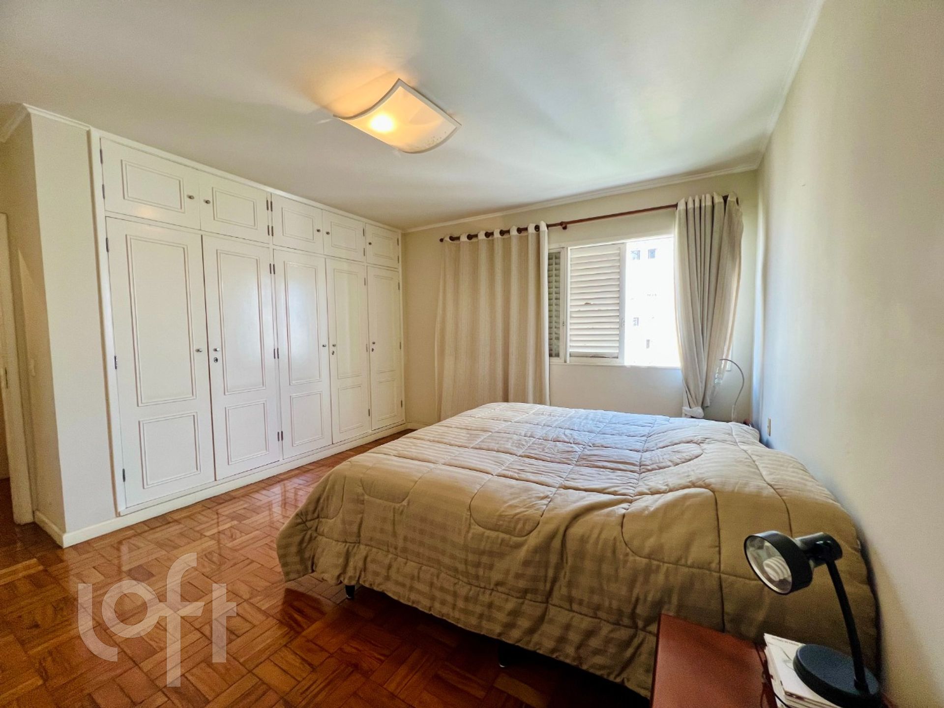 Apartamento à venda com 4 quartos, 220m² - Foto 13