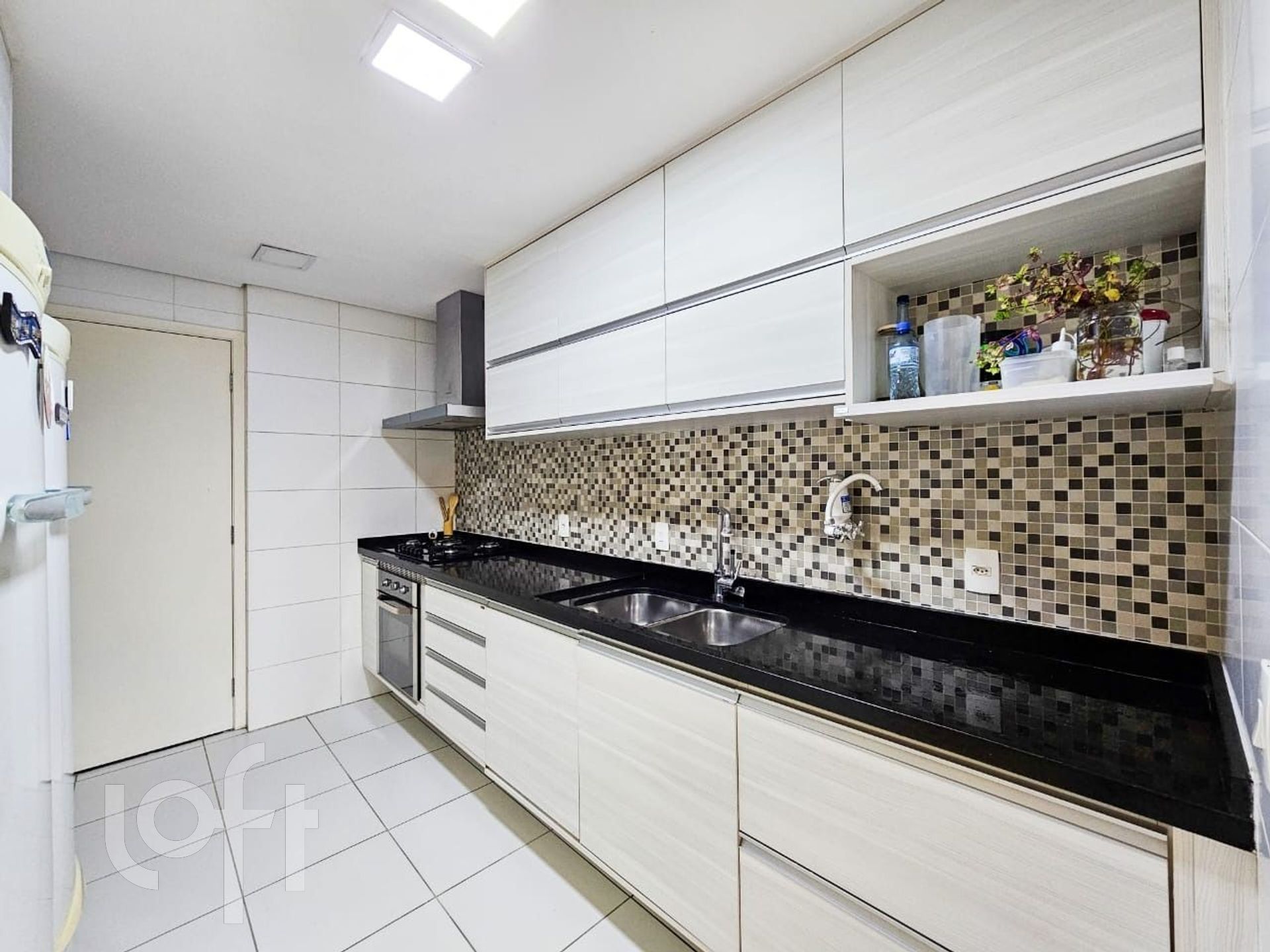 Apartamento à venda com 3 quartos, 210m² - Foto 8