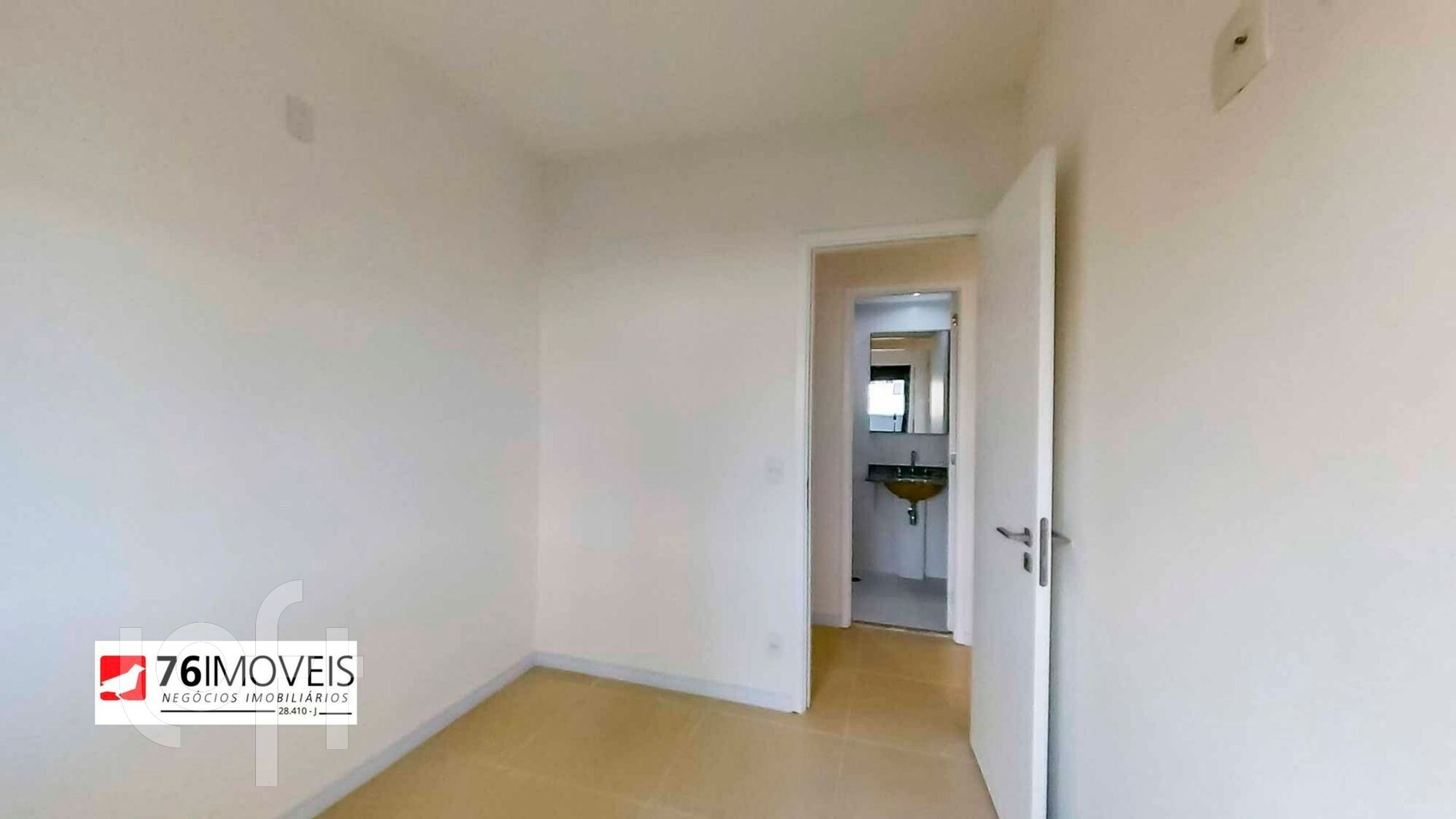 Apartamento à venda com 2 quartos, 62m² - Foto 11