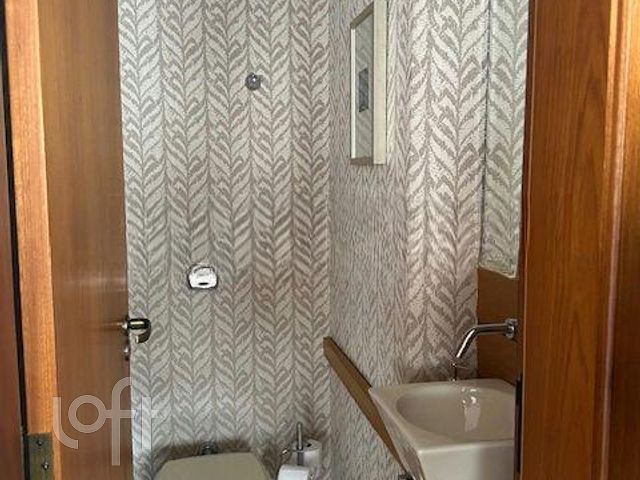 Apartamento com 120m², 3 dormitórios, 1 suíte, 4 vagas, Rio Branco em Porto Alegre