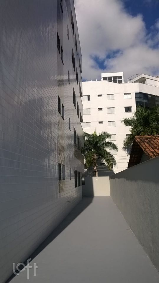 Apartamento à venda com 4 quartos, 140m² - Foto 14