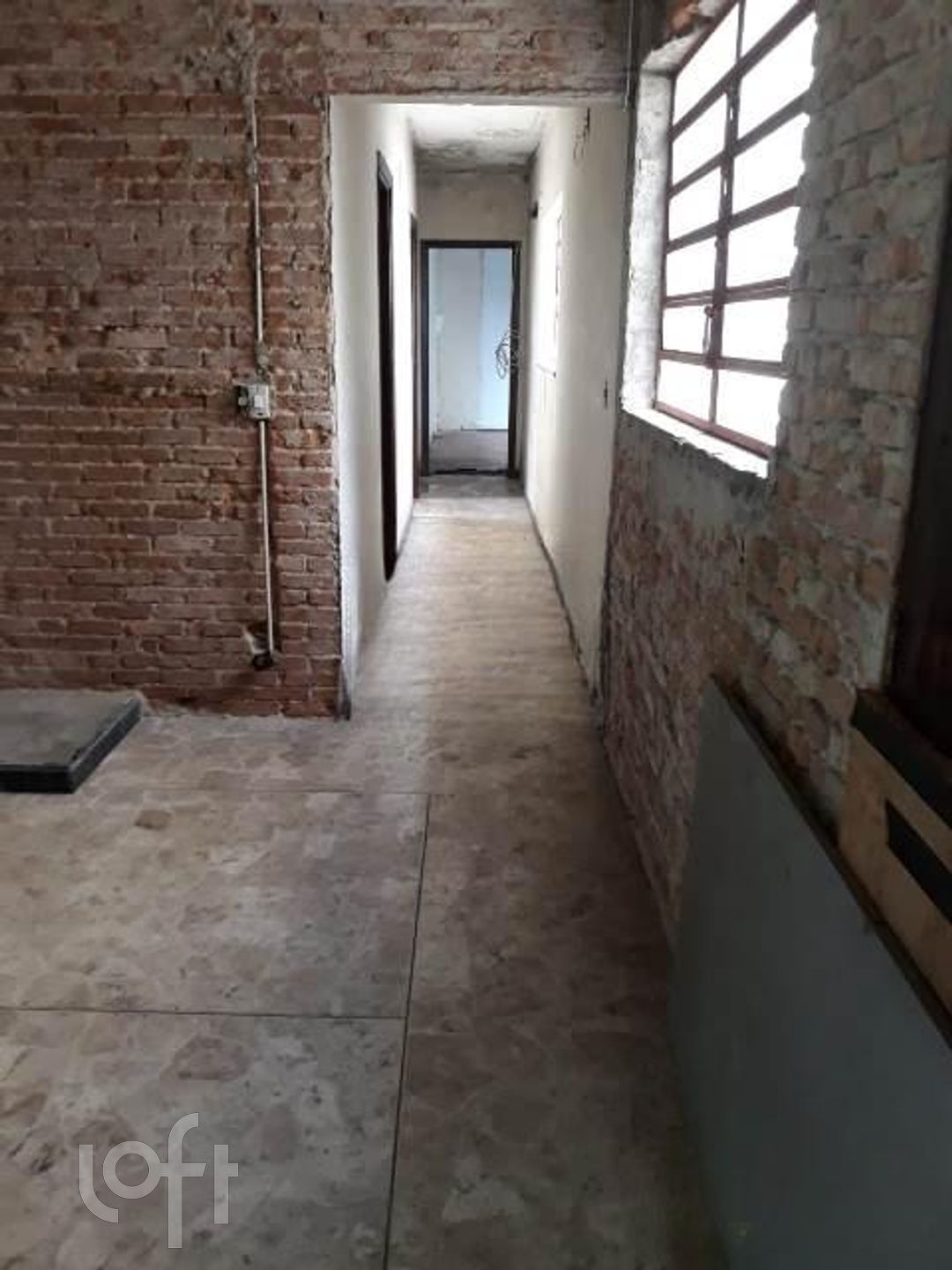 Casa à venda com 3 quartos, 290m² - Foto 2