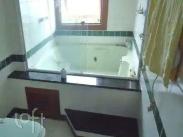 Apartamento com 227m², 3 dormitórios, 1 suíte, 2 vagas, Bela Vista em Porto Alegre