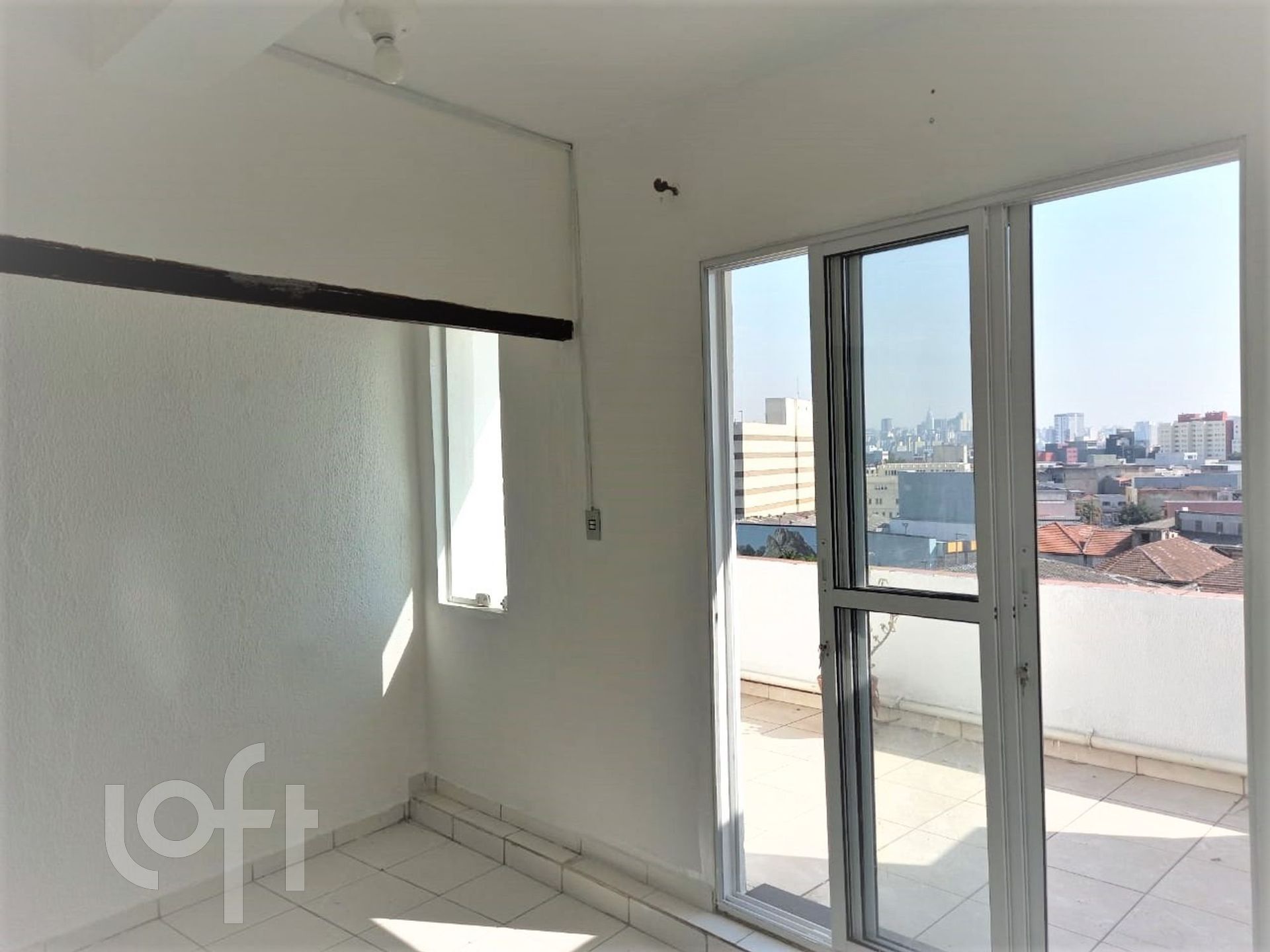 Apartamento à venda com 1 quarto, 55m² - Foto 1