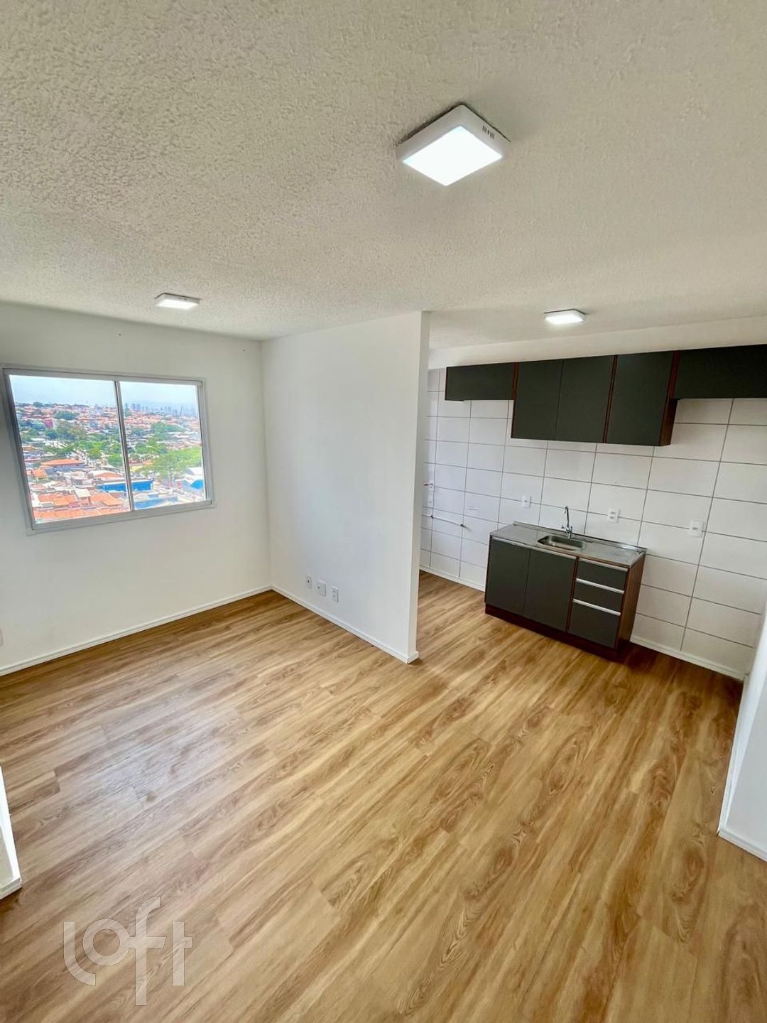 Apartamento à venda com 1 quarto, 41m² - Foto 2