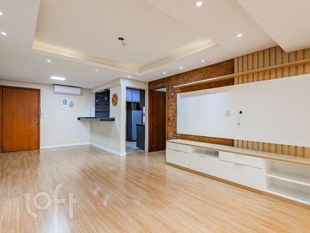 Apartamento com 89m², 2 dormitórios, 1 suíte, 2 vagas, Petrópolis em Porto Alegre