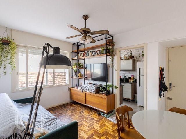 Apartamento com 61m², 2 dormitórios, 1 vaga, Rio Branco em Porto Alegre