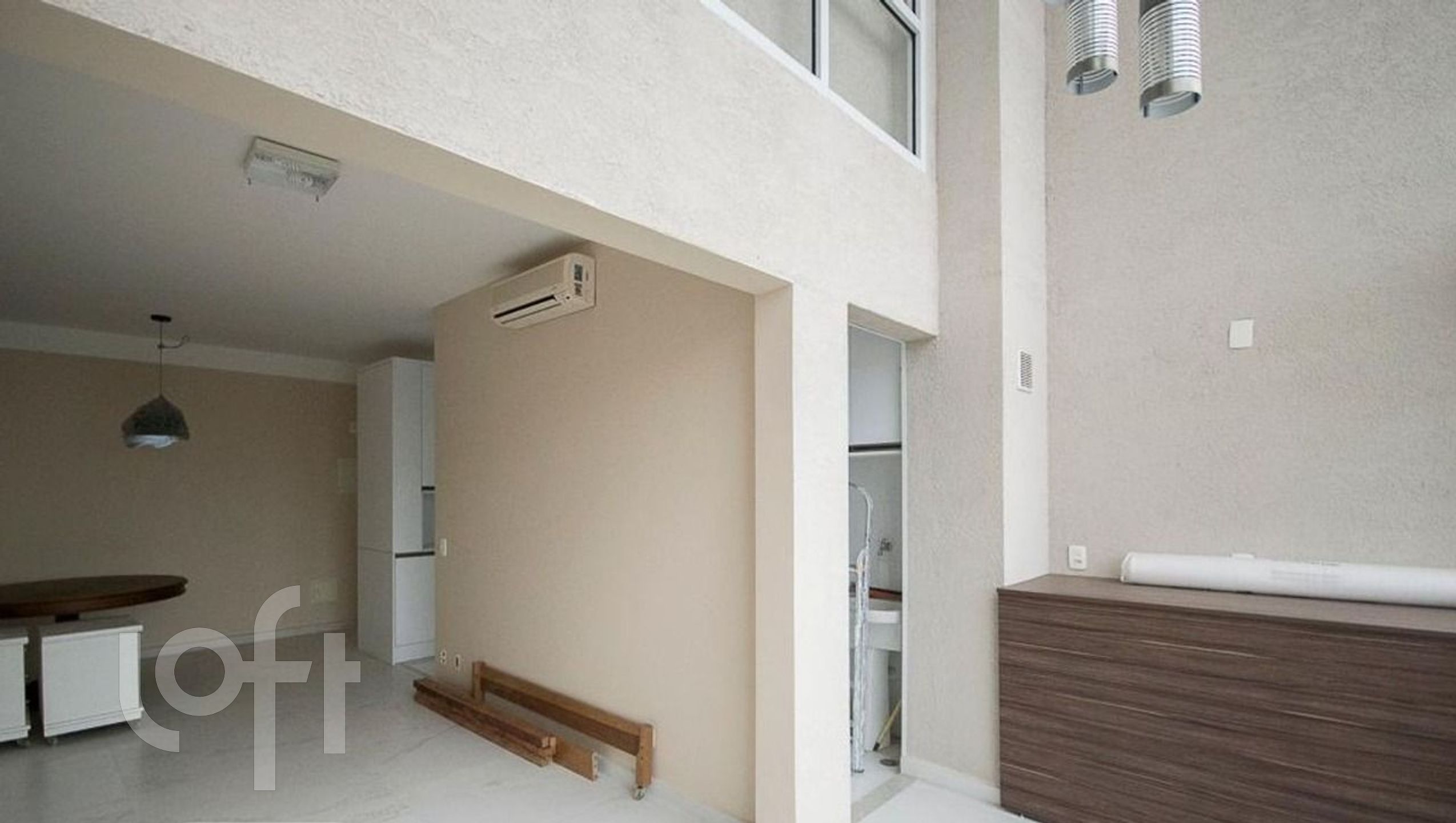 Apartamento à venda com 2 quartos, 63m² - Foto 2