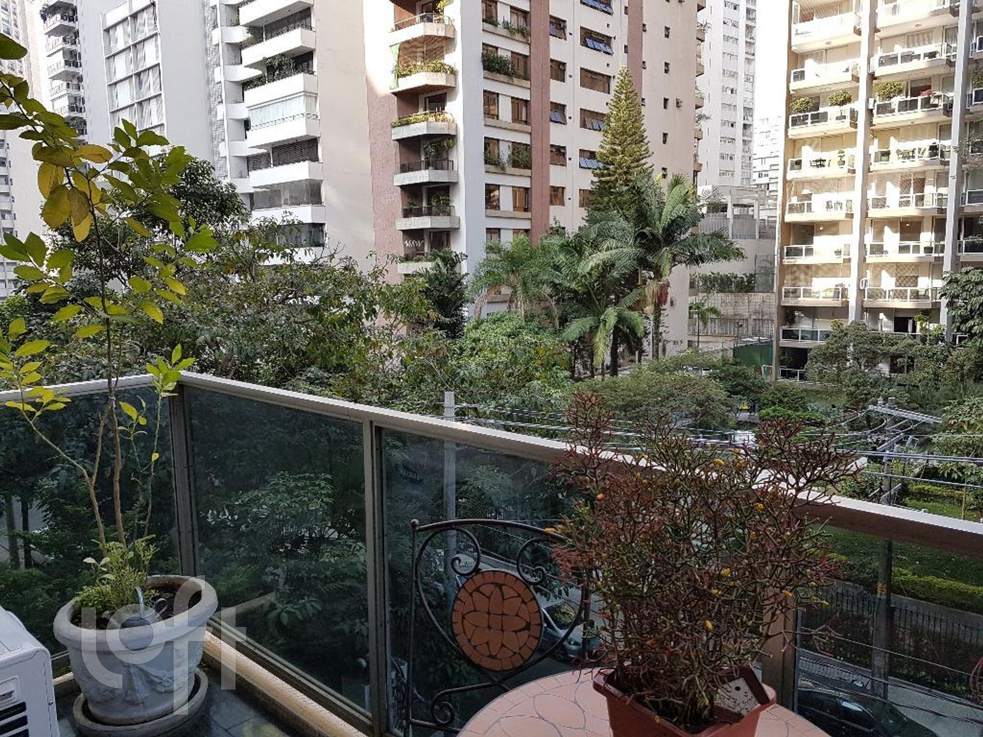 Apartamento à venda com 4 quartos, 204m² - Foto 6