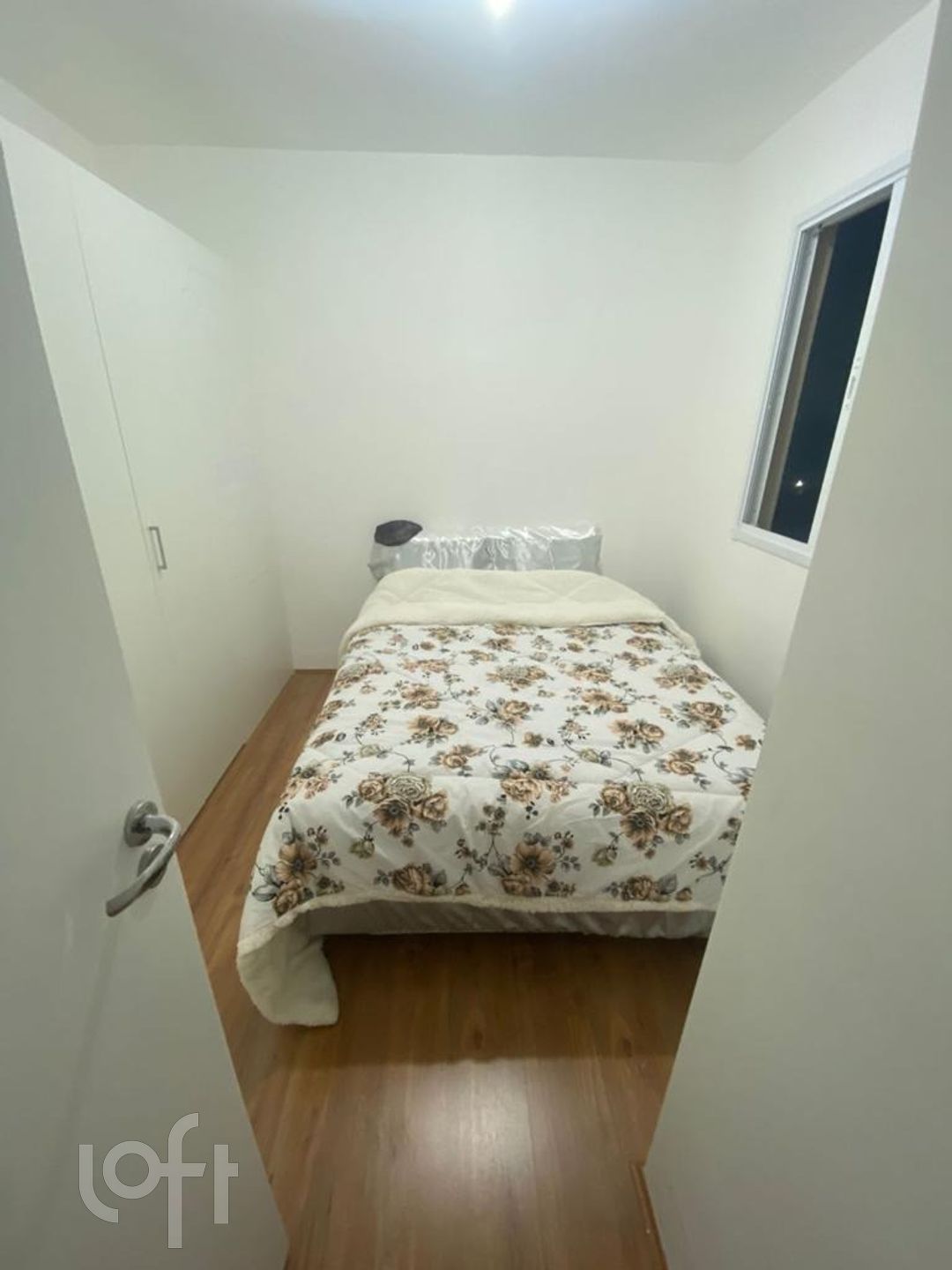 Apartamento à venda com 2 quartos, 32m² - Foto 4