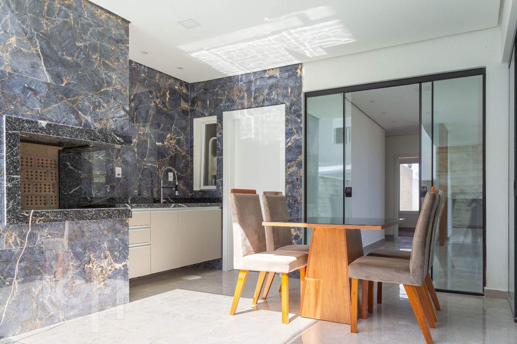 Imagem da propriedade 8