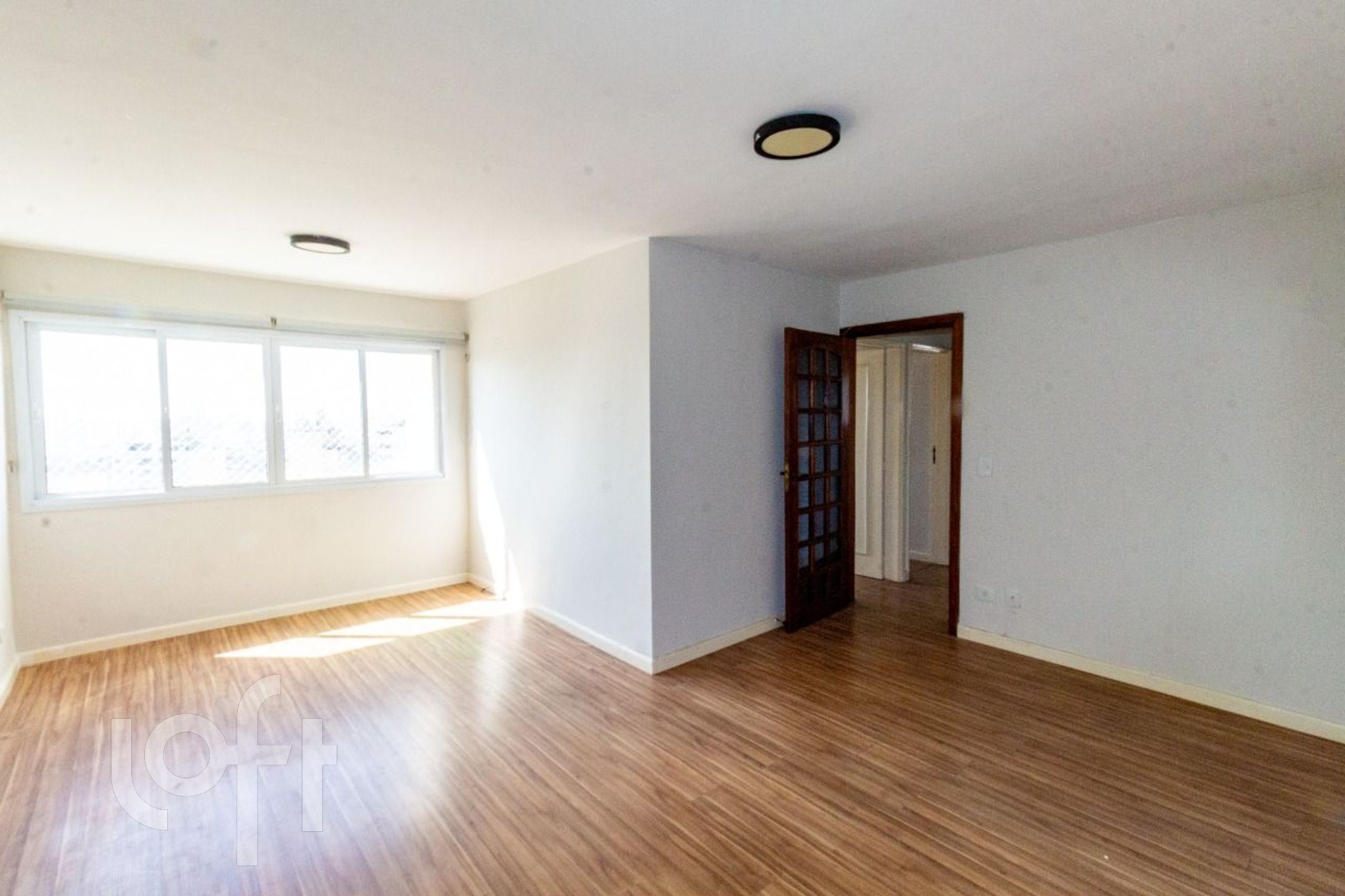 Apartamento à venda em Vila Romana com 74 m², 2 qu