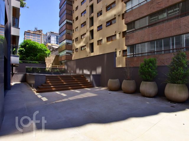 Apartamento com 435m², 4 dormitórios, 3 suítes, 4 vagas, Moinhos de Vento em Porto Alegre