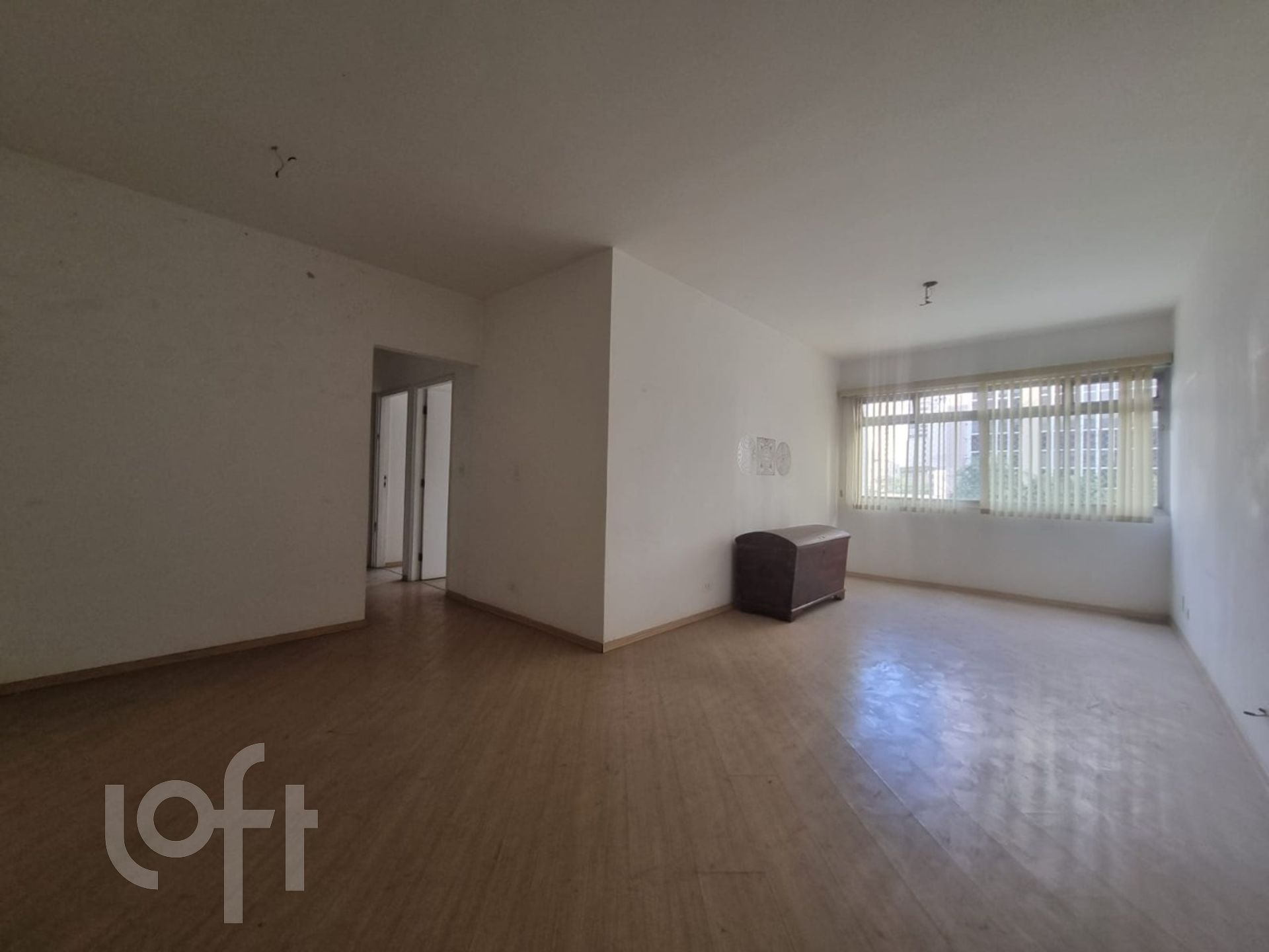 Apartamento à venda com 3 quartos, 98m² - Foto 2